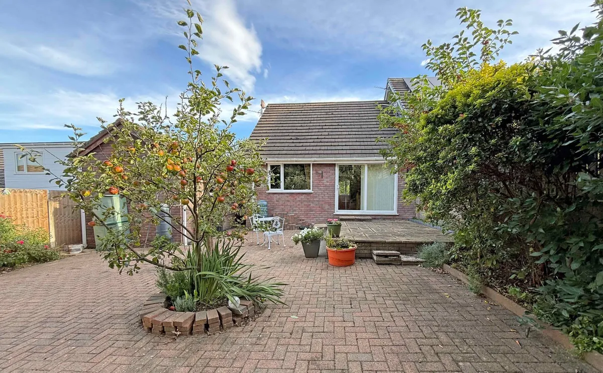 Maes Dolfor, Llanfairfechan, Conwy, LL33