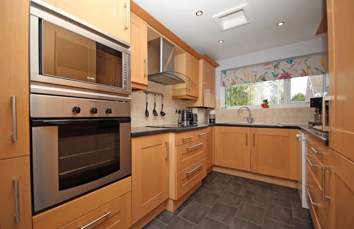 Maes Dolfor, Llanfairfechan, Conwy, LL33