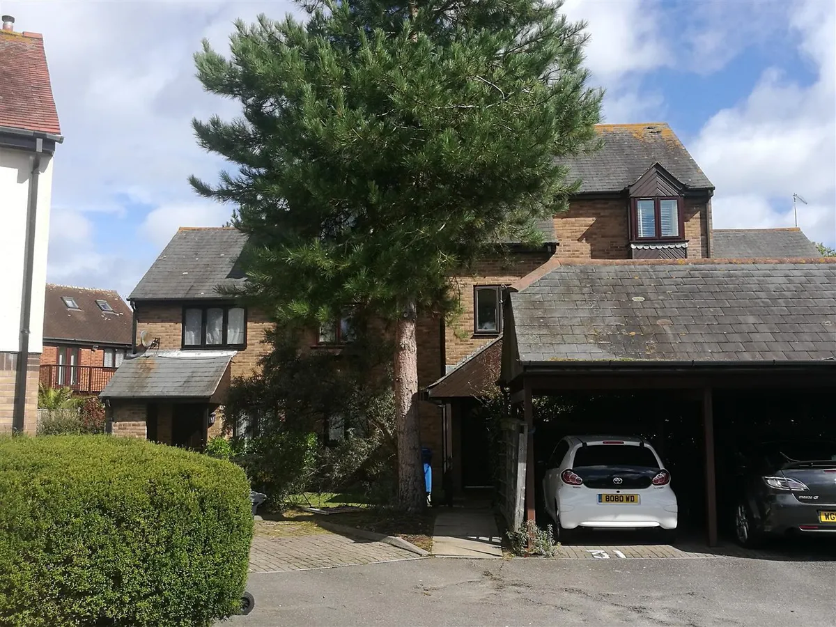 Catalina Drive, Harbourside Park, Poole