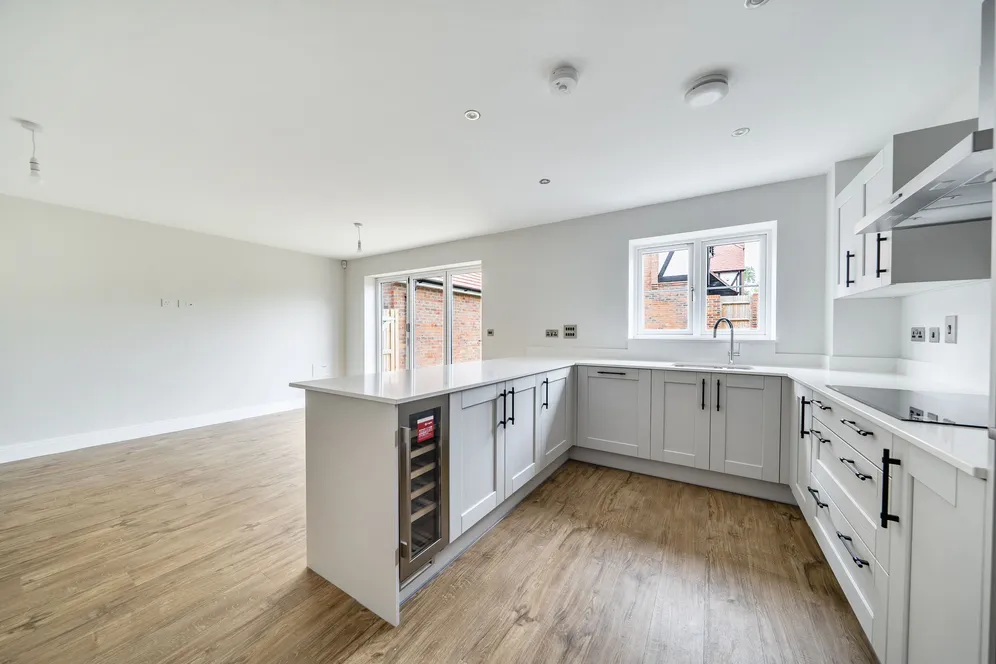 Folders Lane, Burgess Hill, RH15 photo 4