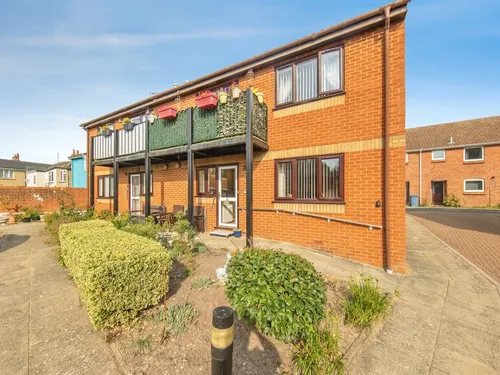 Weavers Court, Sudburyphoto