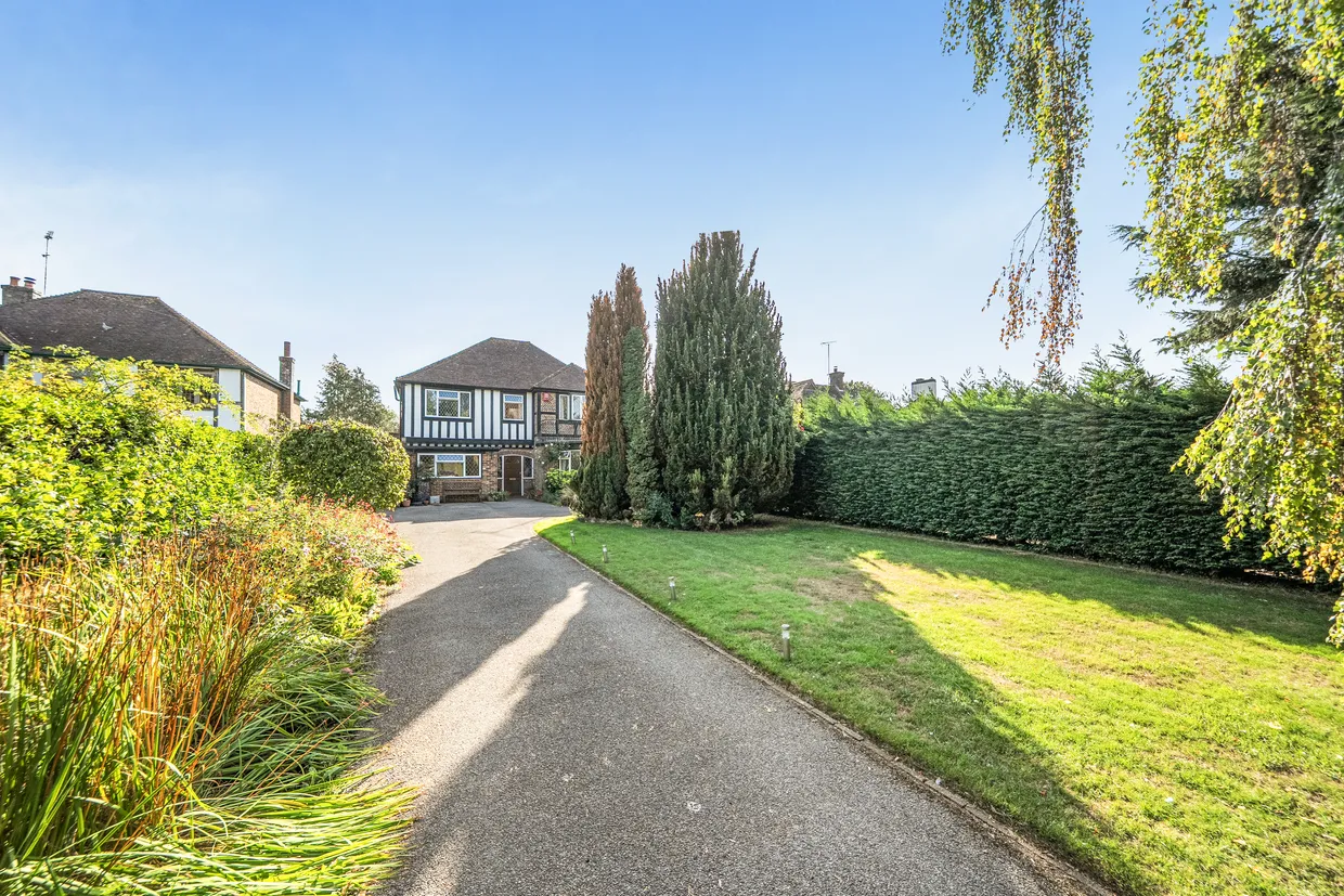 Kerves Lane, Horsham, RH13 photo 16