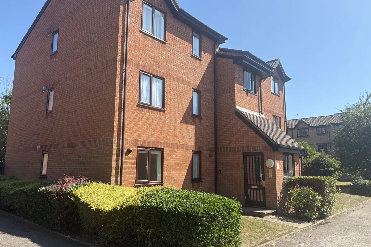 Courtlands Close, WATFORD