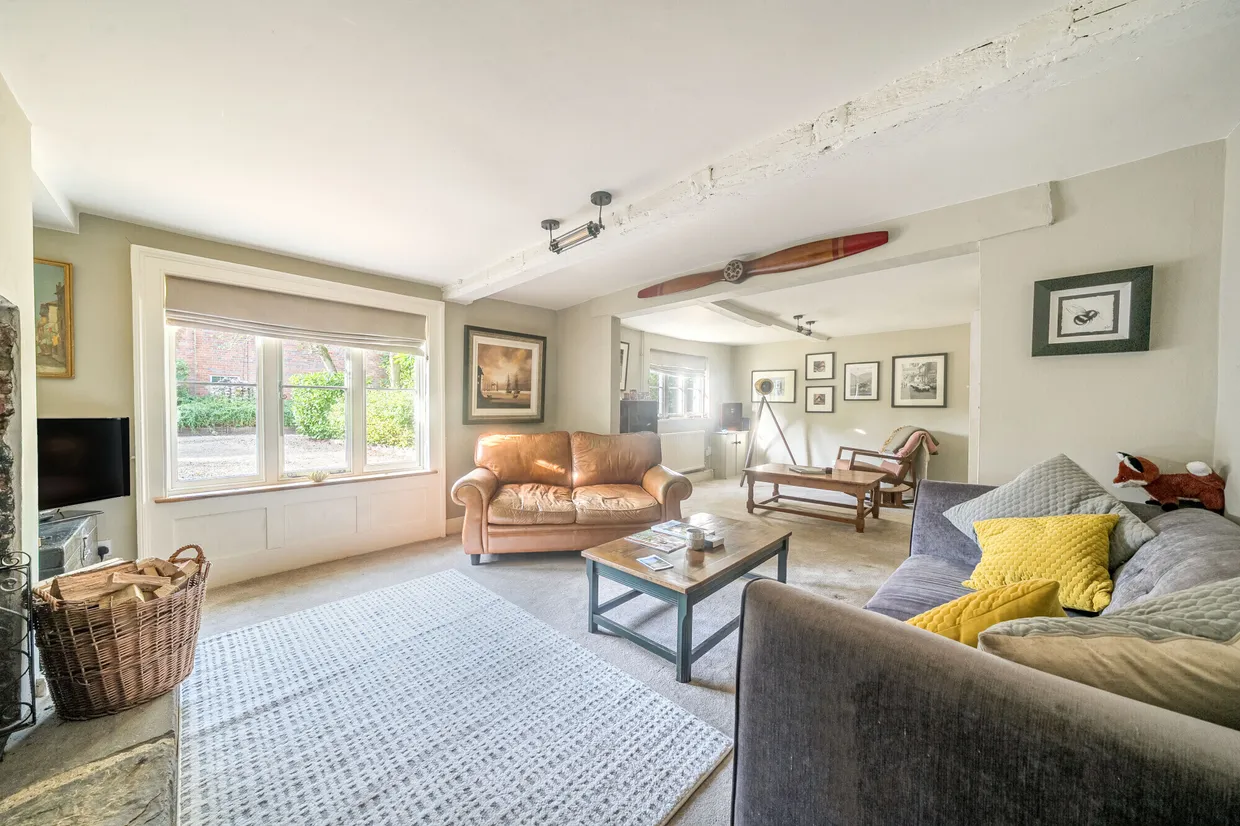 Bath Road, Newbury, RG14 photo 3