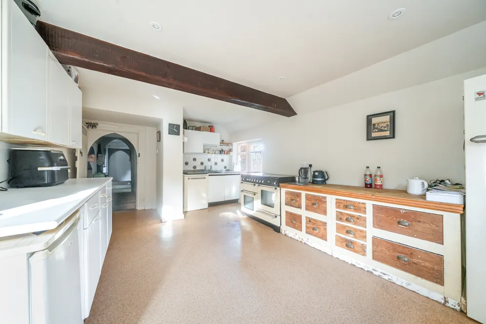 Bath Road, Newbury, RG14 photo 5