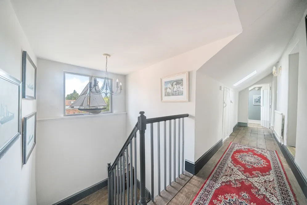 Bath Road, Newbury, RG14 photo 17