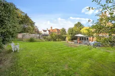 Bath Road, Newbury, RG14 photo 19