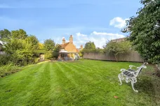Bath Road, Newbury, RG14 photo 20