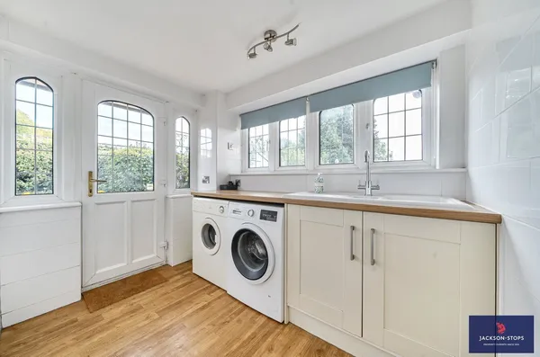 Watling Street, Little Brickhill, MK17 photo 10
