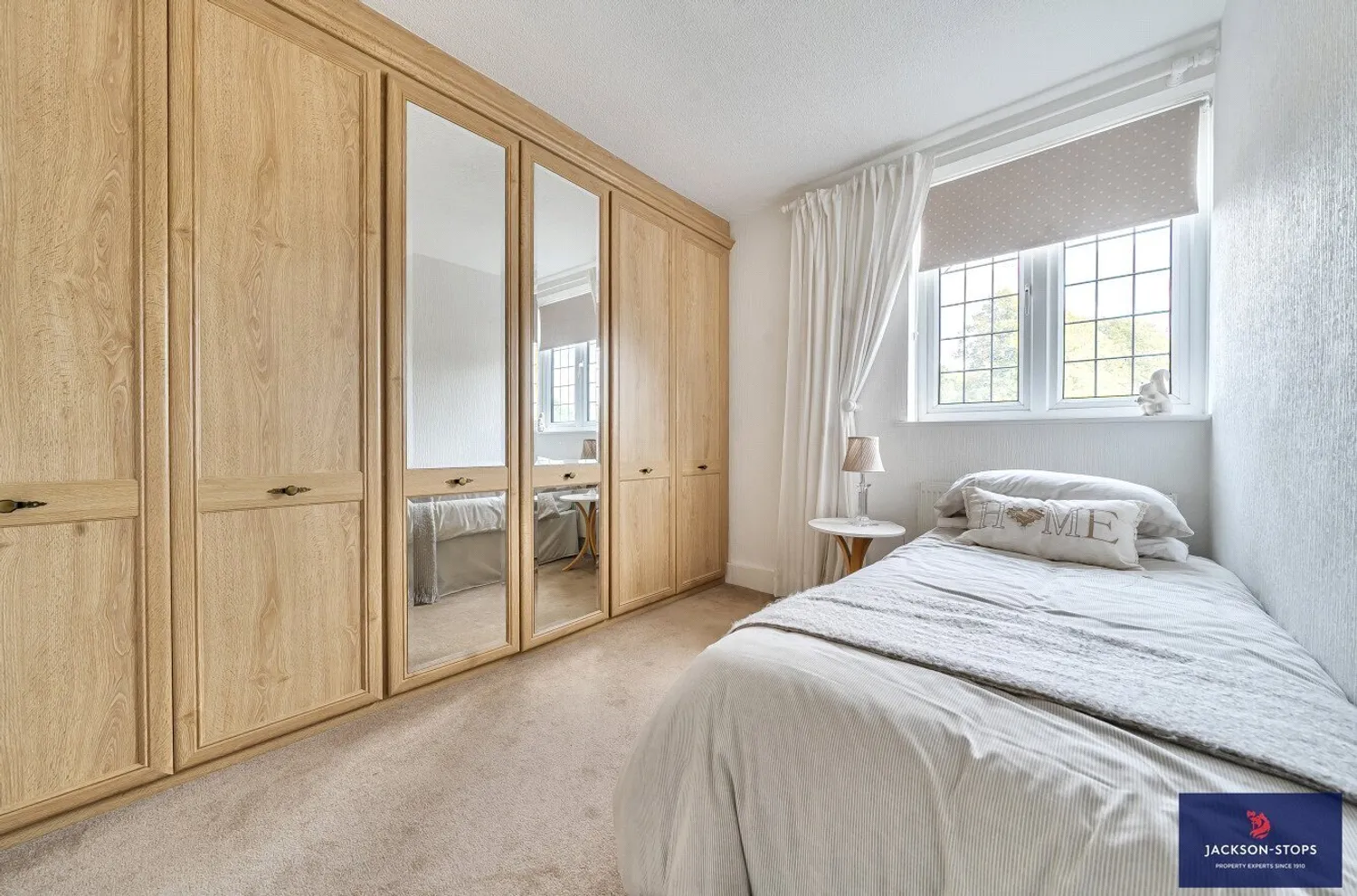 Watling Street, Little Brickhill, MK17 photo 16