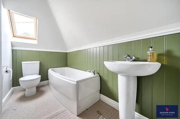 Watling Street, Little Brickhill, MK17 photo 20