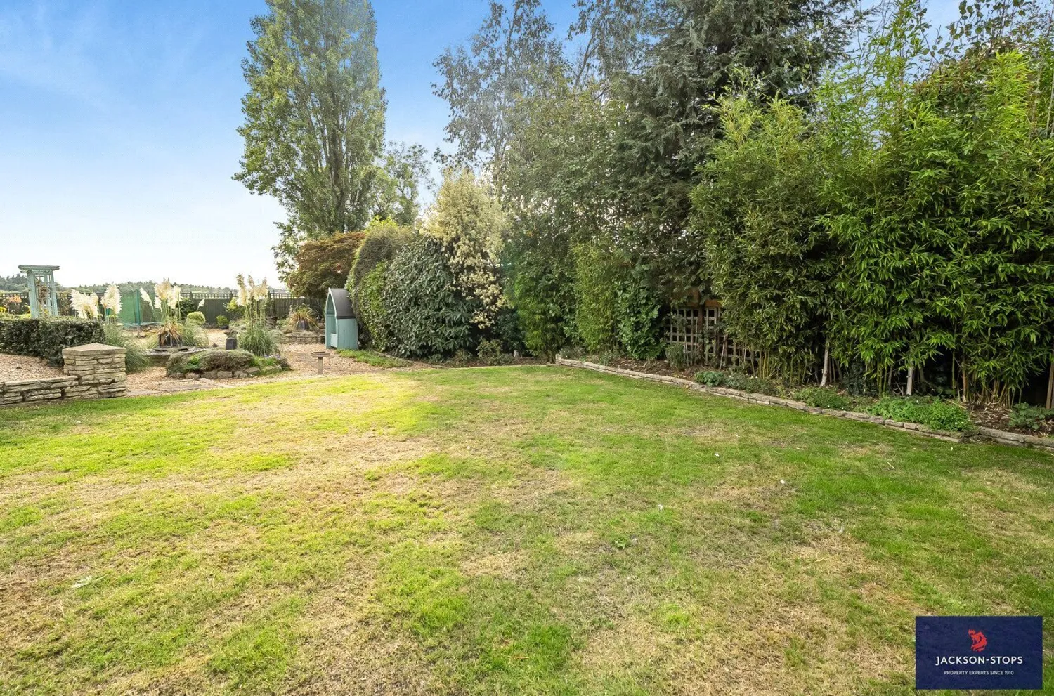 Watling Street, Little Brickhill, MK17 photo 27