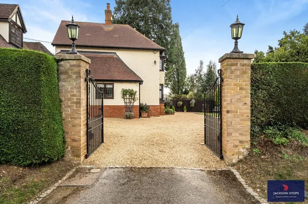 Watling Street, Little Brickhill, MK17 photo 30