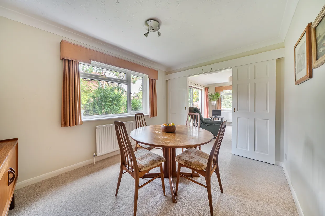 Brooklyn Close, Otterbourne, SO21 photo 3