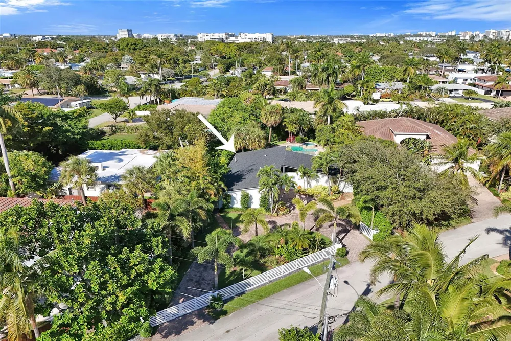 2525 SE 7th Dr, Pompano Beach, FL 33062
