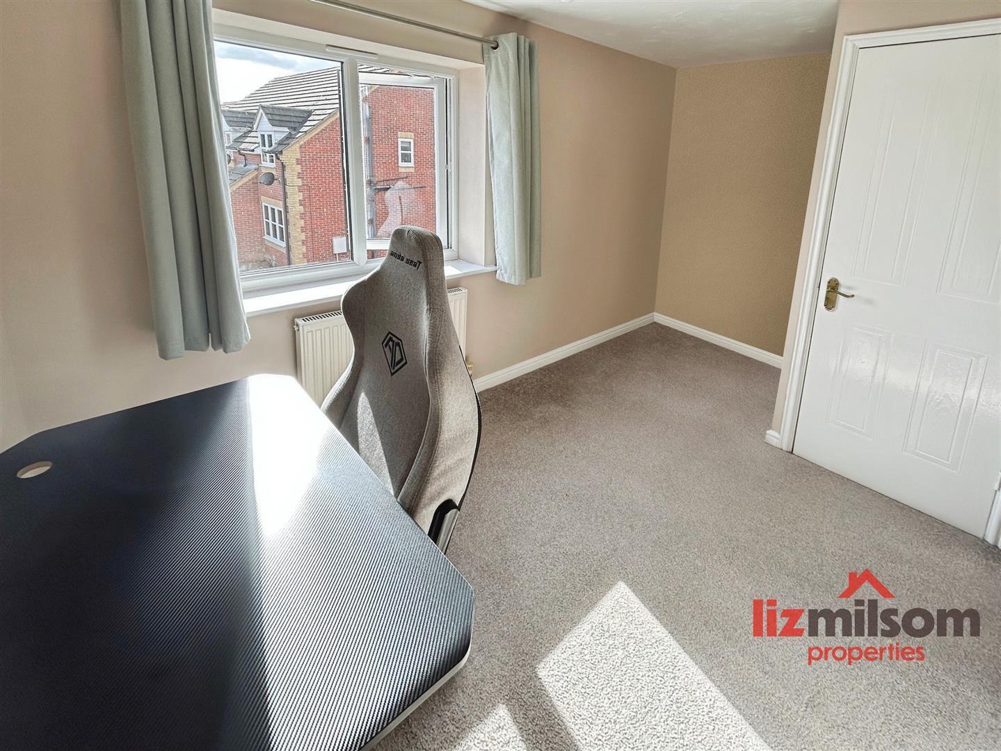 Ladyfields Way, Newhall, Swadlincote Image 12