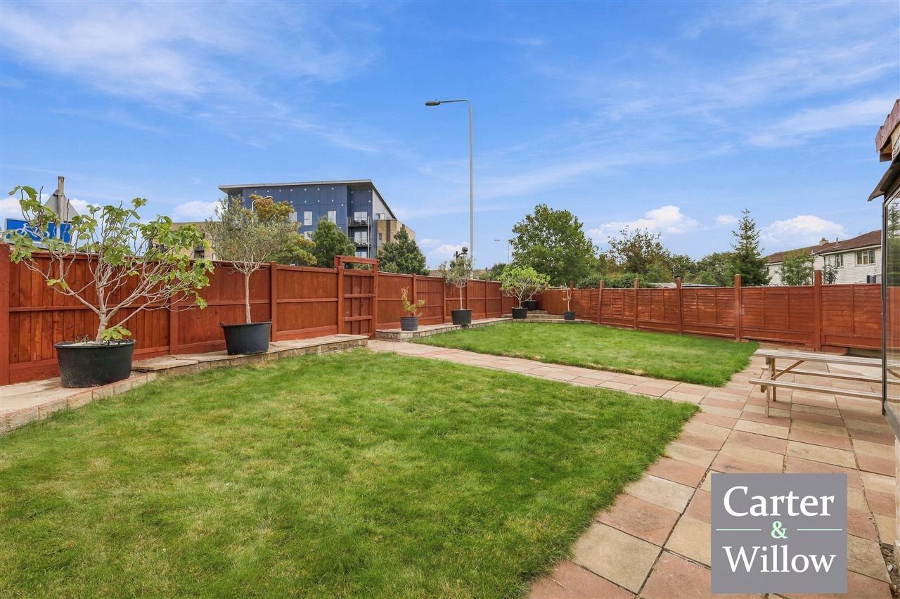 Durban Gardens, Dagenham, Essex Image 19
