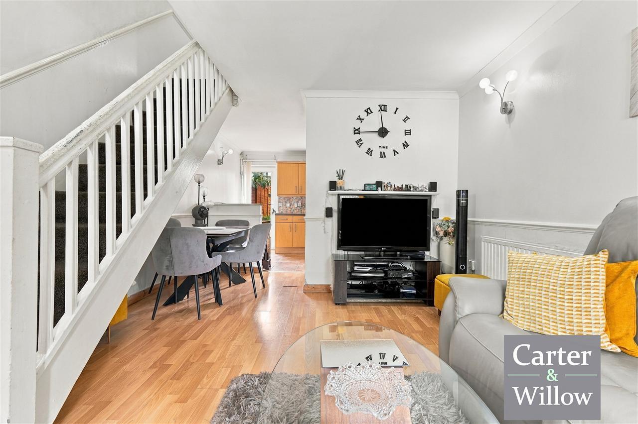 Diamond Close, Dagenham, Essex Image 4
