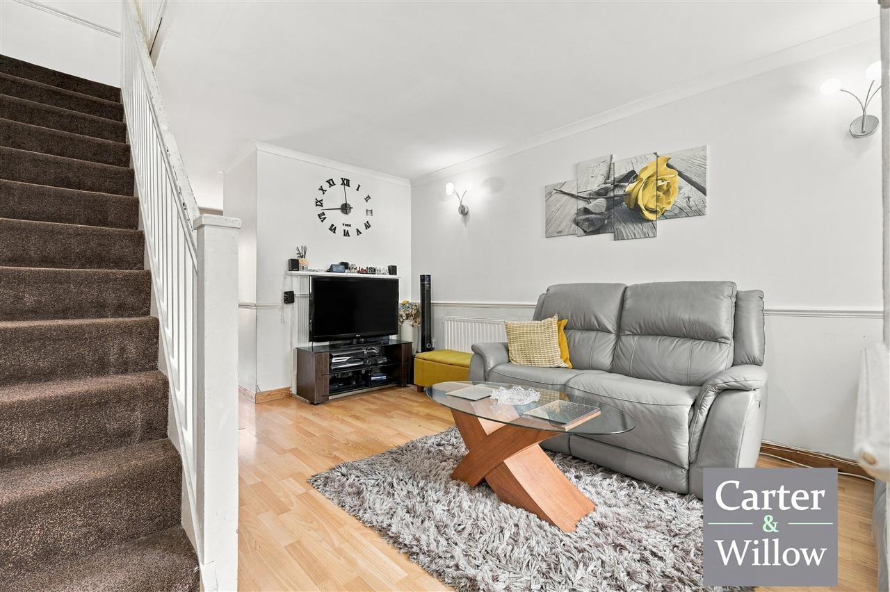 Diamond Close, Dagenham, Essex Image 7
