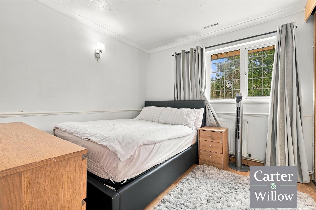 Diamond Close, Dagenham, Essex Image 13