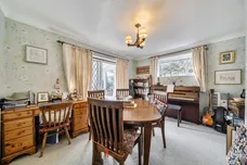 Kerves Lane, Horsham, RH13 photo 5