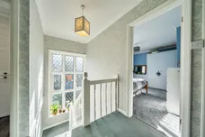 Kerves Lane, Horsham, RH13 photo 12