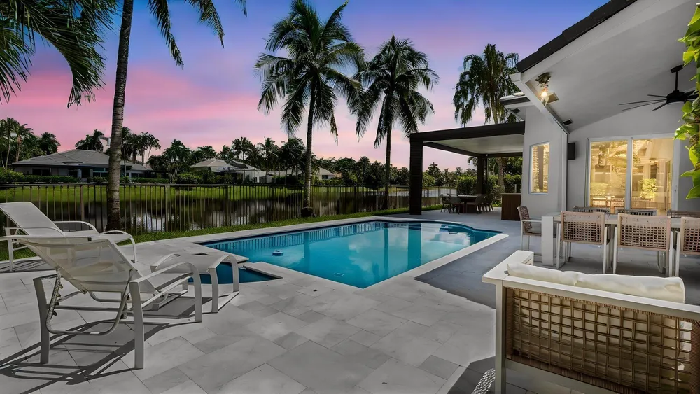 2678 Meadowood Dr, Weston, FL 33332