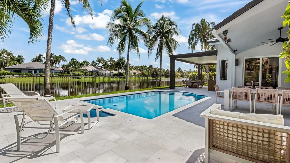 2678 Meadowood Dr, Weston, FL 33332