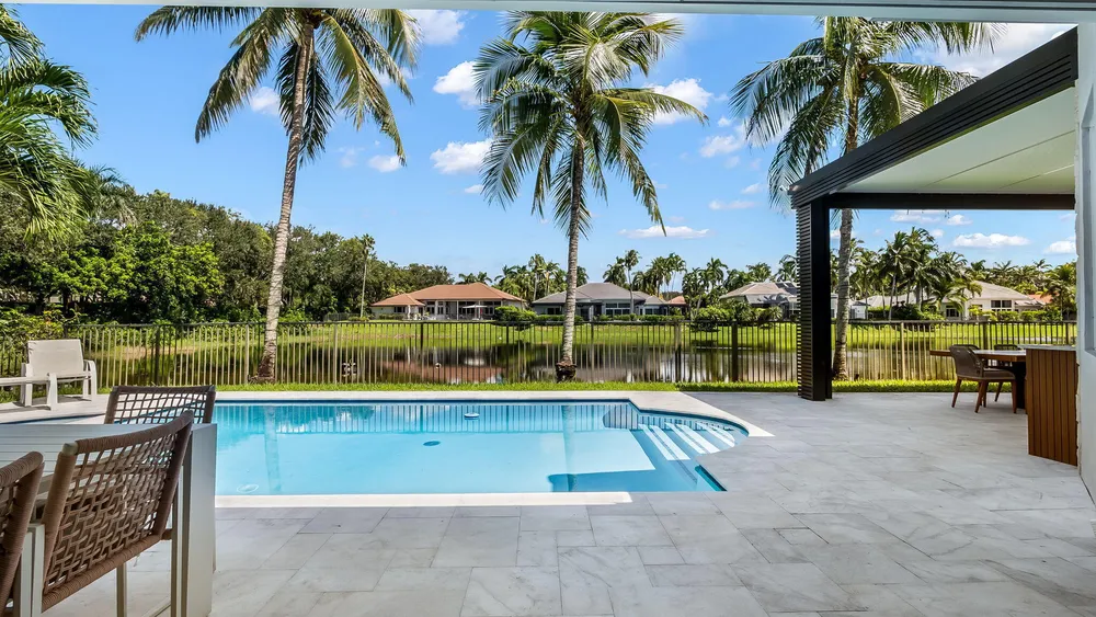 2678 Meadowood Dr, Weston, FL 33332