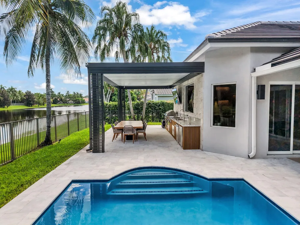 2678 Meadowood Dr, Weston, FL 33332