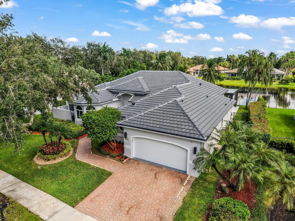 2678 Meadowood Dr, Weston, FL 33332