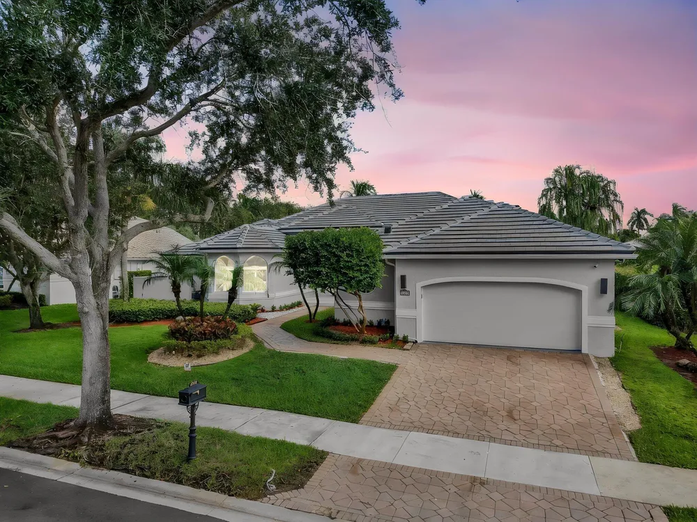 2678 Meadowood Dr, Weston, FL 33332