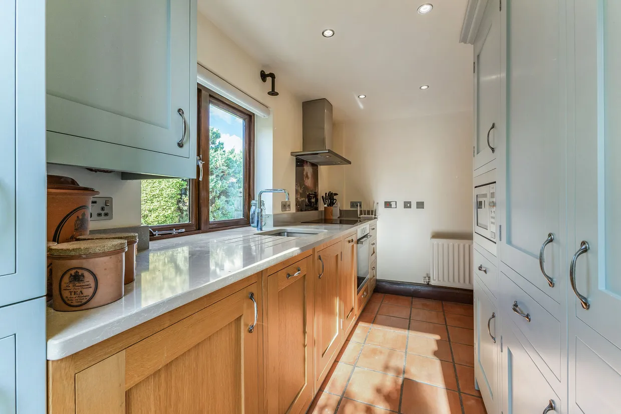 The Butts, Alton, GU34 photo 6