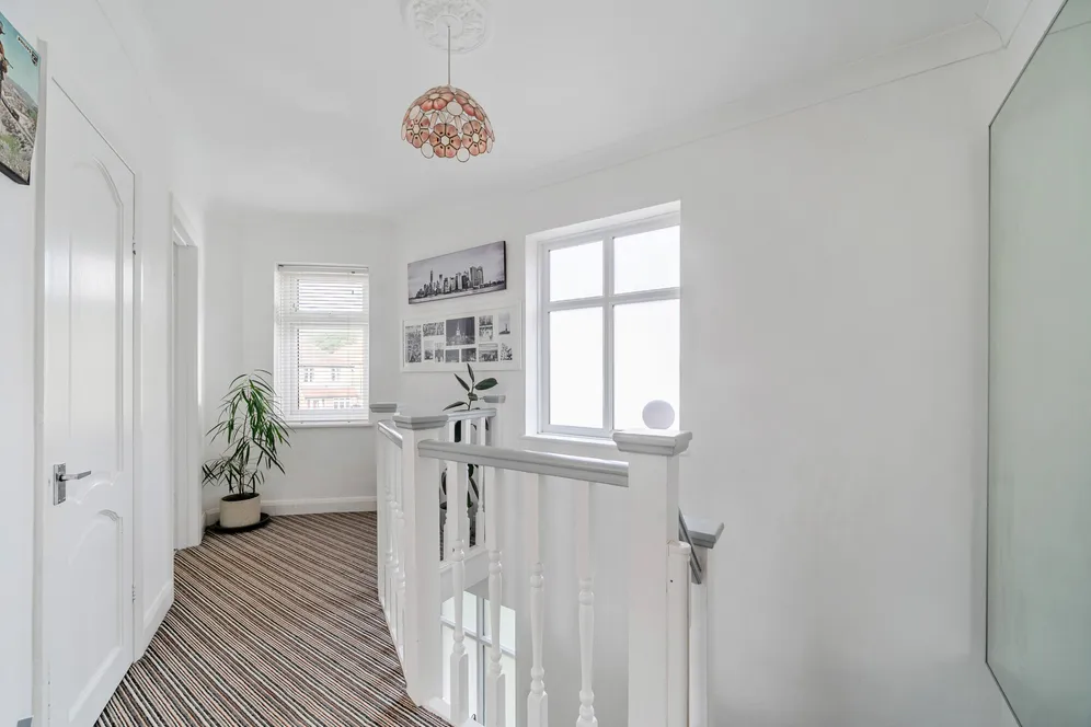 Craddocks Avenue, Ashtead, KT21 photo 12