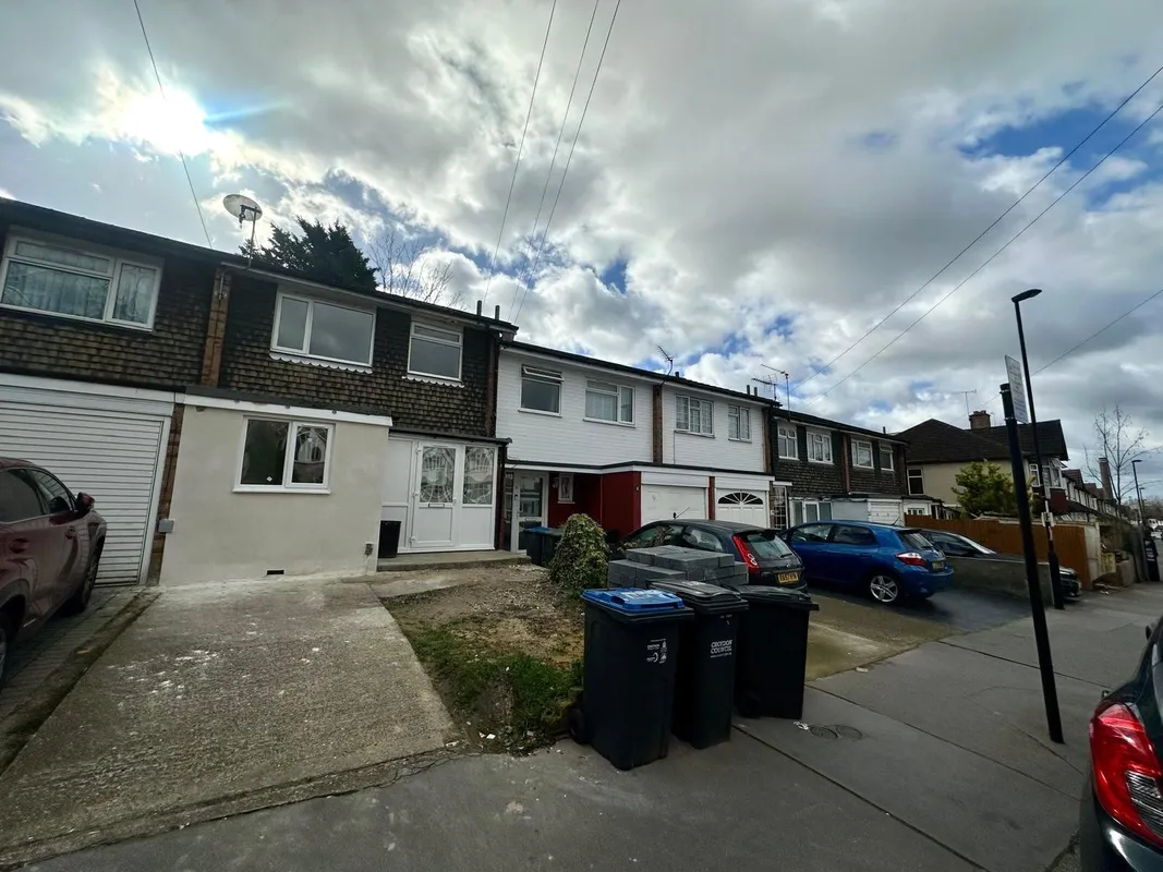 Midhurst Avenue, Croydon, London, CR0