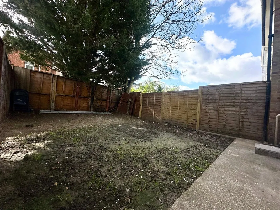 Midhurst Avenue, Croydon, London, CR0