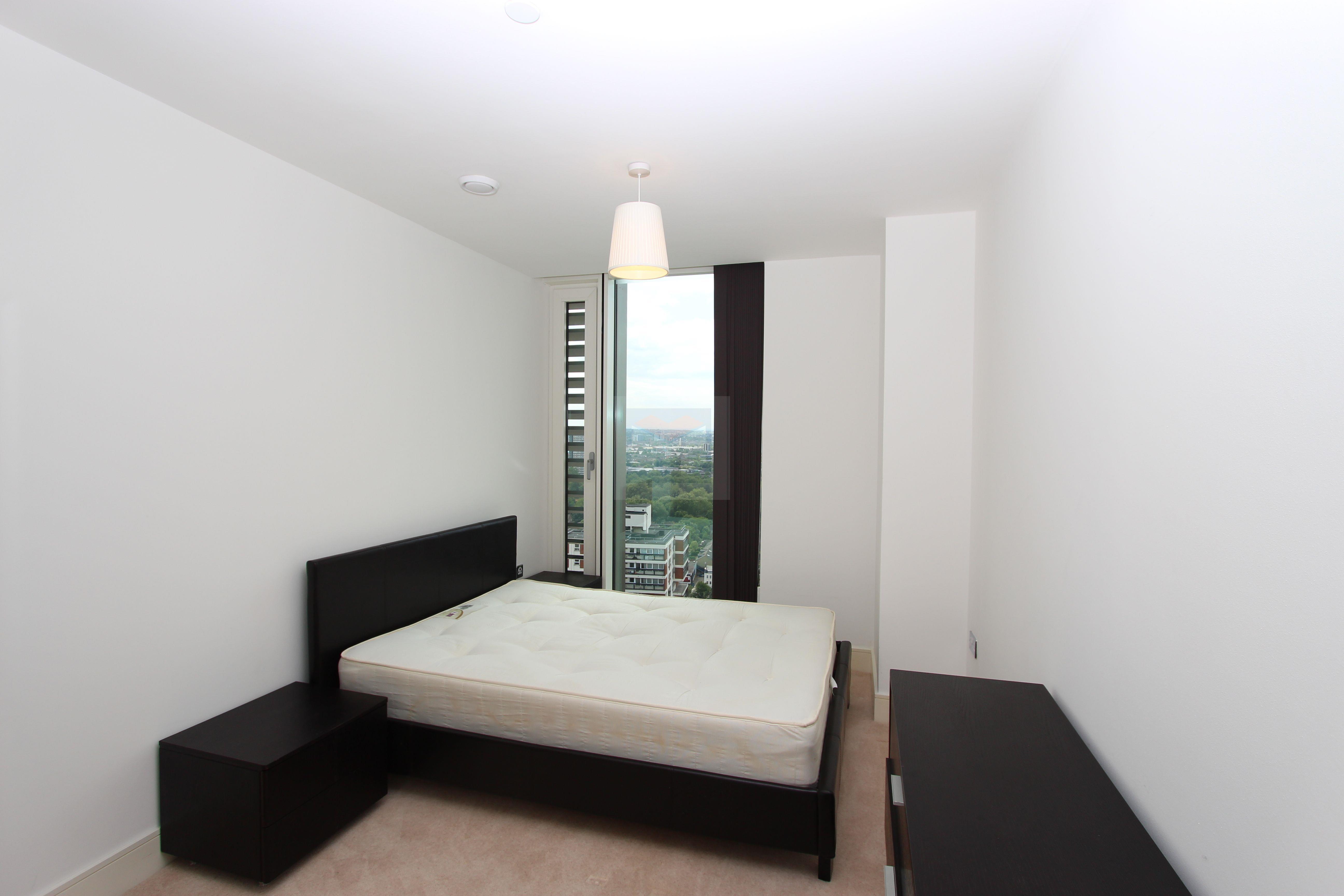 Surrey Quays Road, London, SE16 Image 4