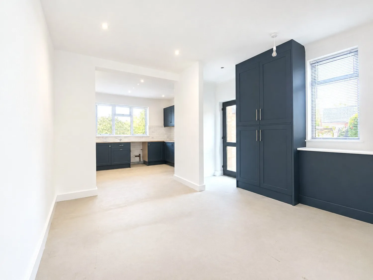 Duchess Drive, Newmarket, CB8 photo 3