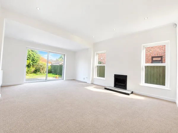 Duchess Drive, Newmarket, CB8 photo 4