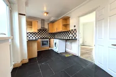 Heol Seward, Beddau, Pontypridd
