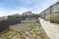 Heol Seward, Beddau, Pontypridd