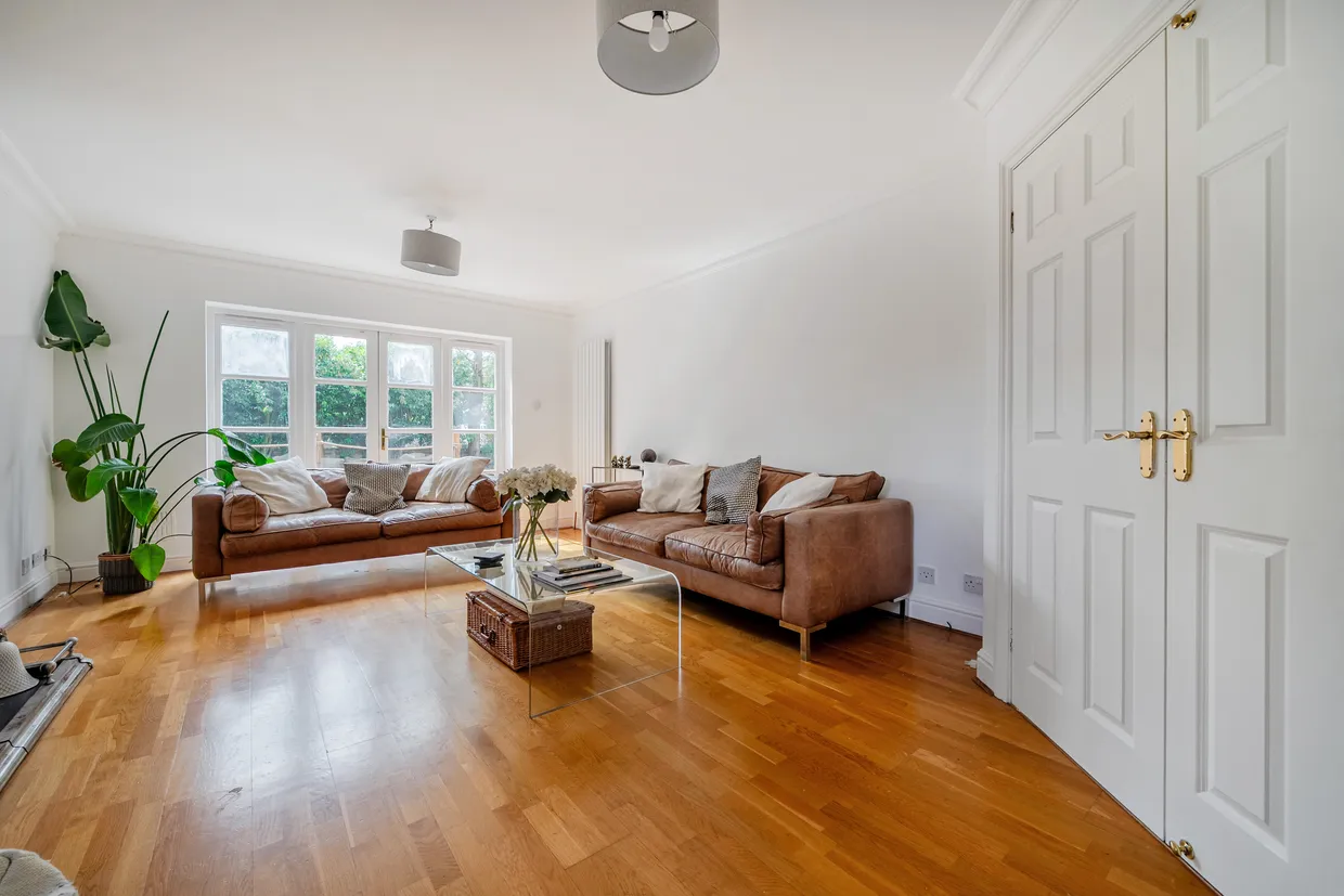 Ray Mill Road East, Maidenhead, SL6 photo 3