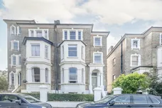 St James Road KT6 photo 1