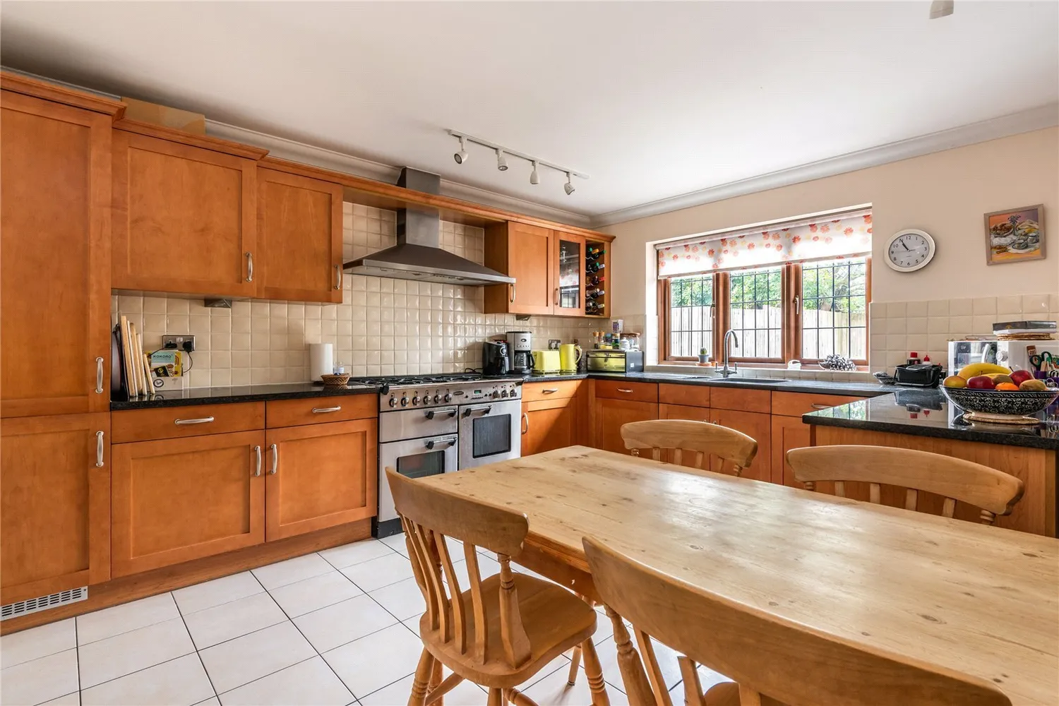 Ashurst Place, Dorking, RH4 photo 2