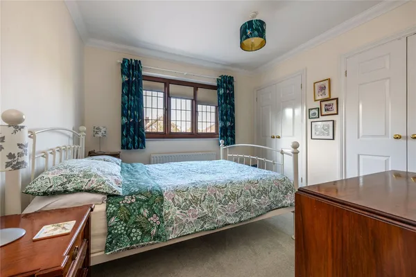 Ashurst Place, Dorking, RH4 photo 11