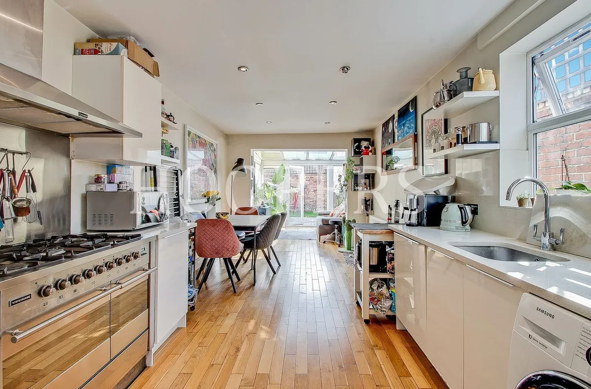 Belton Road, London, NW2