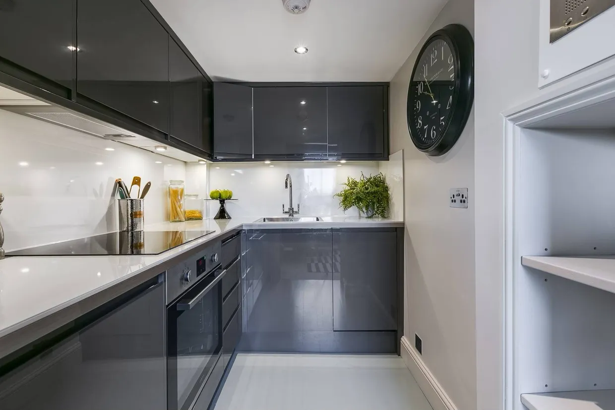 Onslow Gardens, London, SW7 photo 1