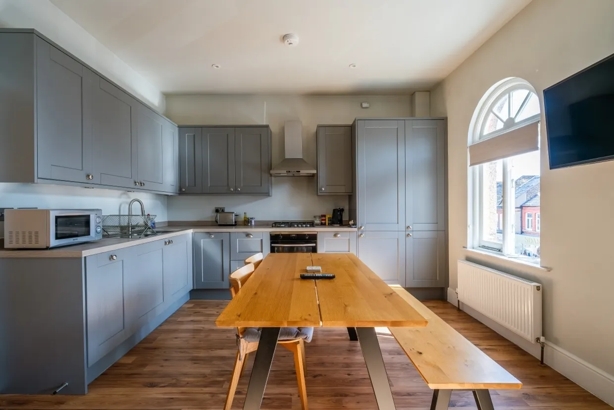 Replingham Road Southfields SW18 photo 6