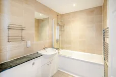 Lavender Hill London SW11 photo 6