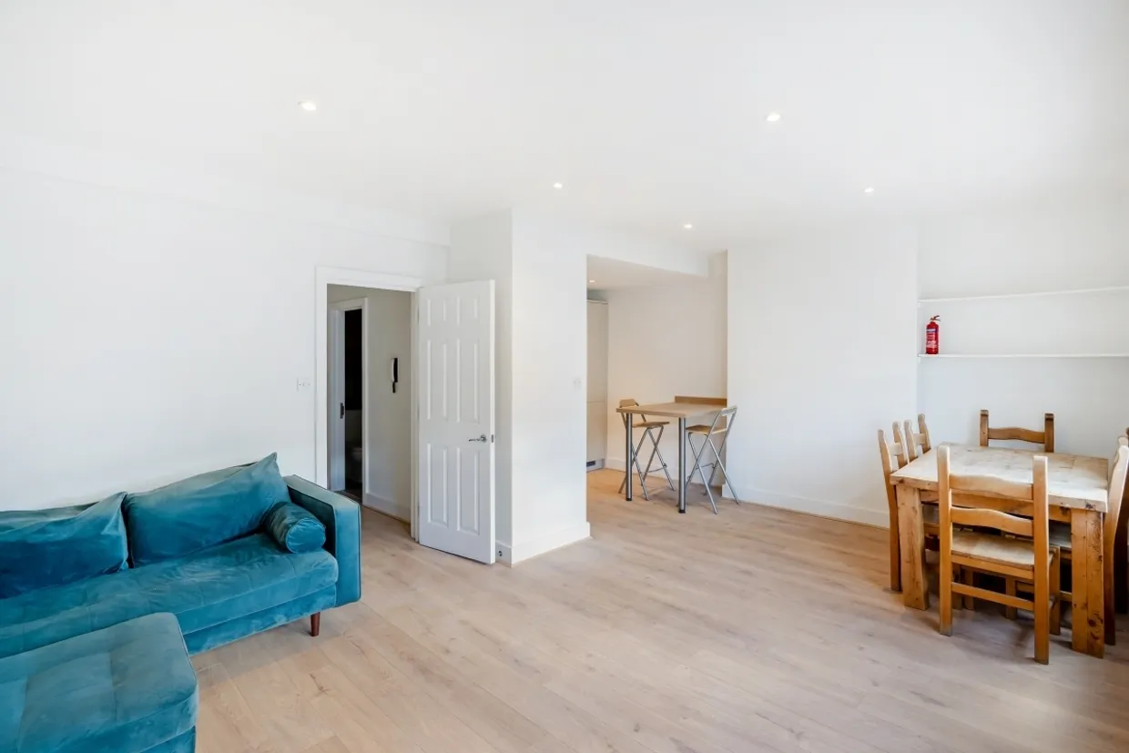 Lavender Hill London SW11 photo 7